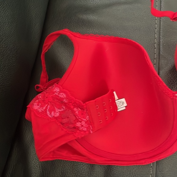 Victoria Secret full coverage bra new No tag - Picture 2 of 3